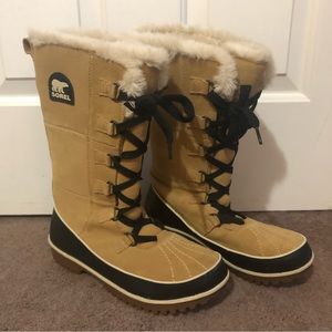 Women’s Sorel waterproof Tivoli High 2 boots. Size 10, like new
